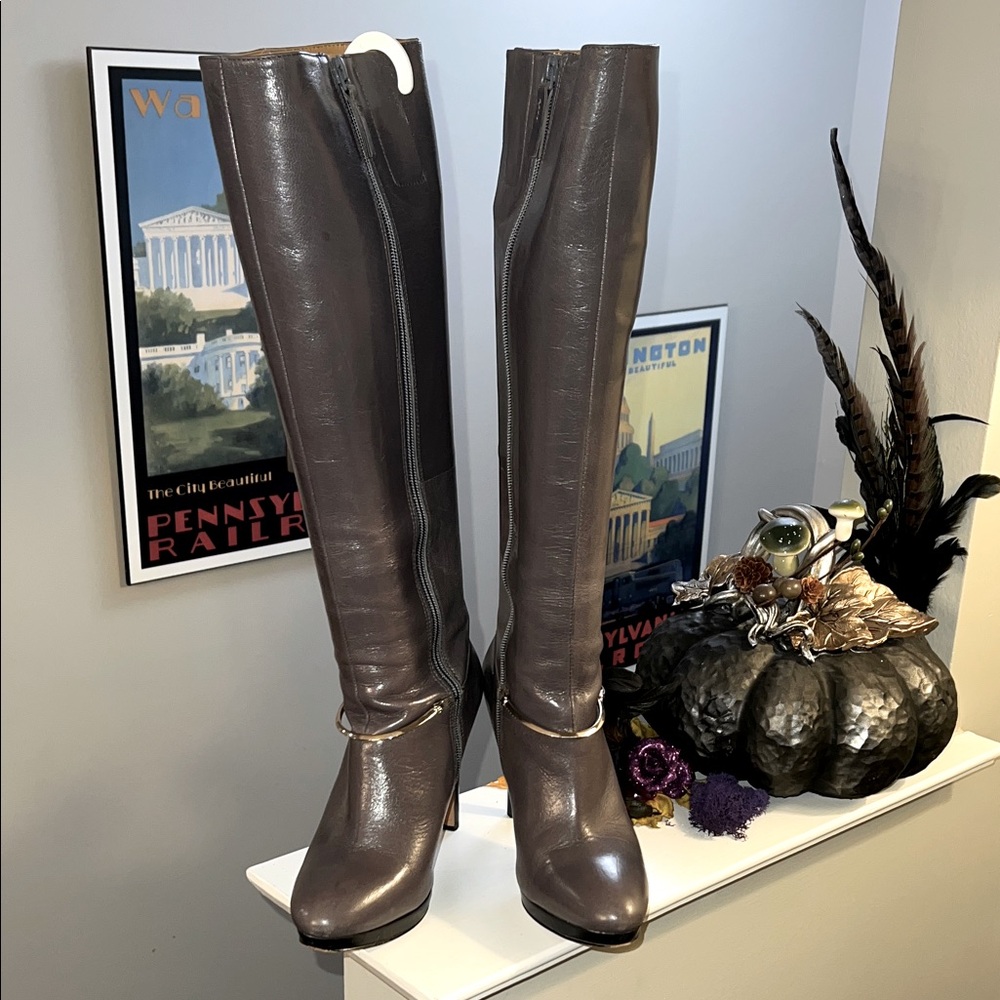 Nine West 2015 Pearson Gray Leather Boots with silver accent Sz 7